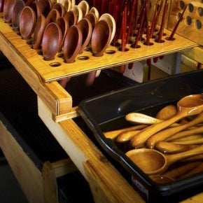 Oiling wood utensils
