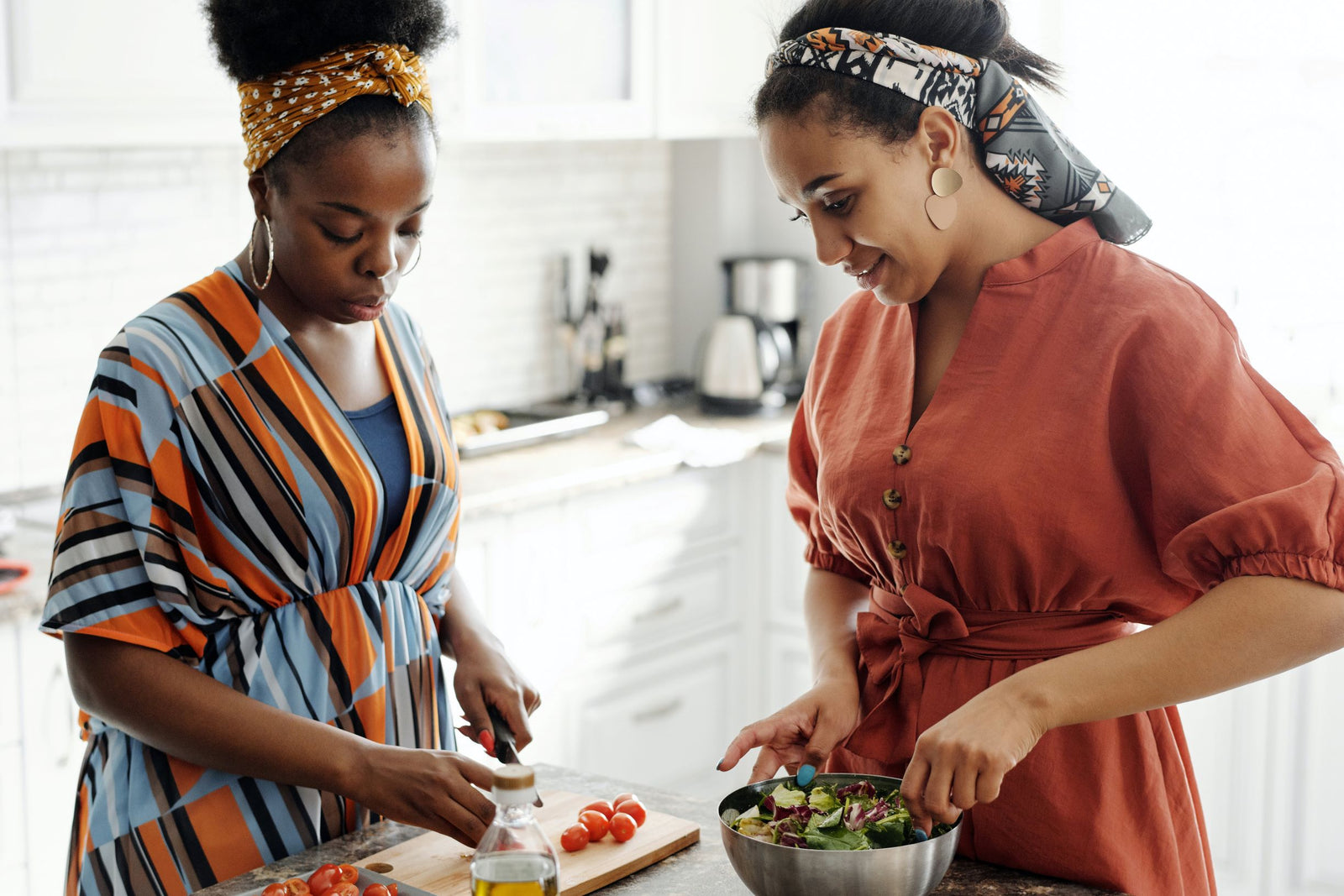 https://www.earlywooddesigns.com/cdn/shop/articles/Two-women-cooking-in-kitchen_1600x.jpg?v=1613159962