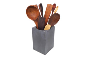 big wooden cooking utensils set and holder - earlywood