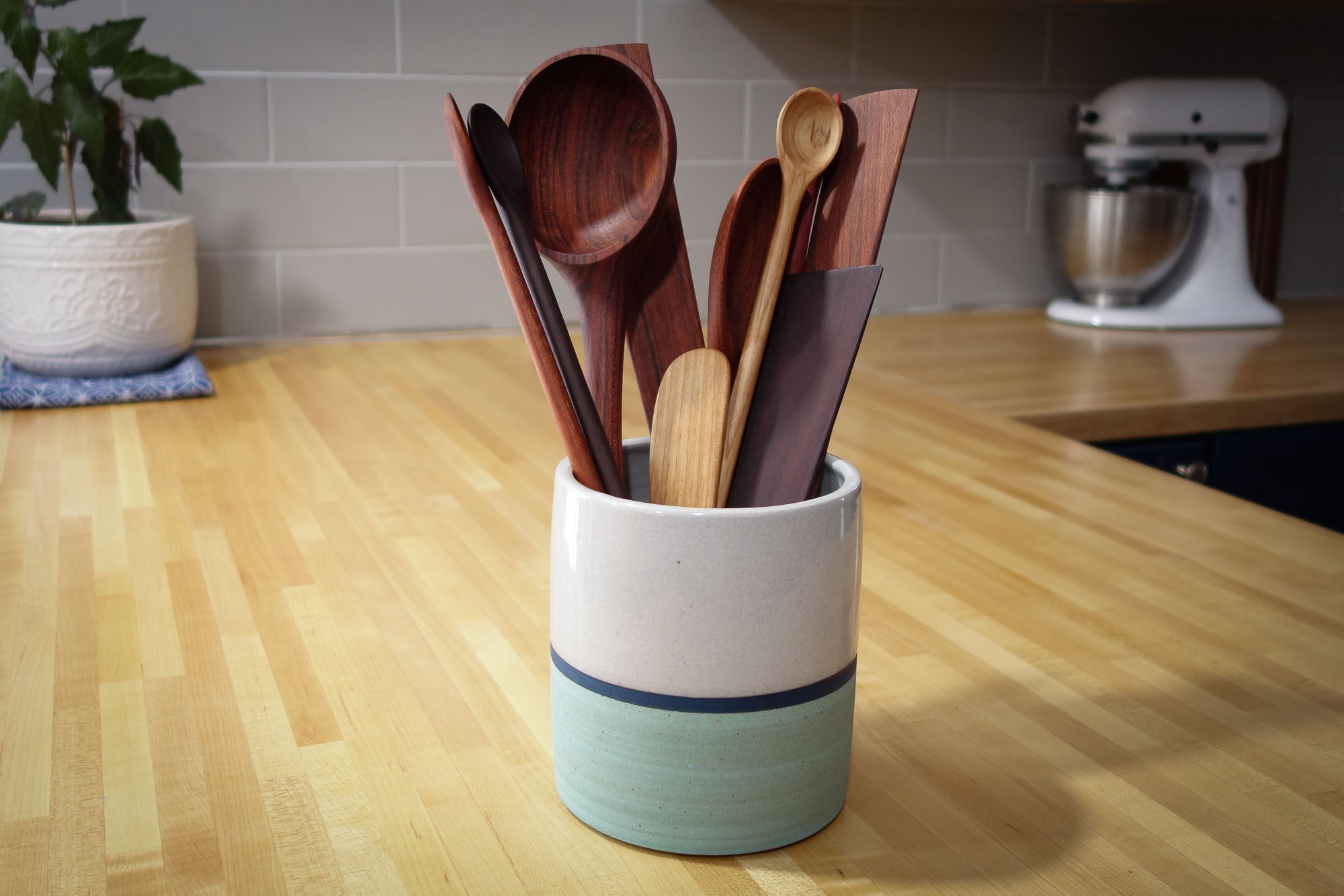 kitchen utensil set with holder - Earlywood